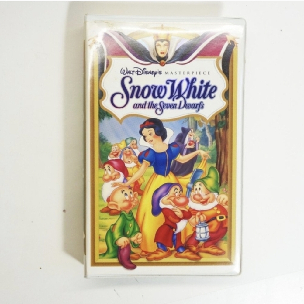 Vintage Disney Snow White: Masterpiece Edition Clamshell VHS